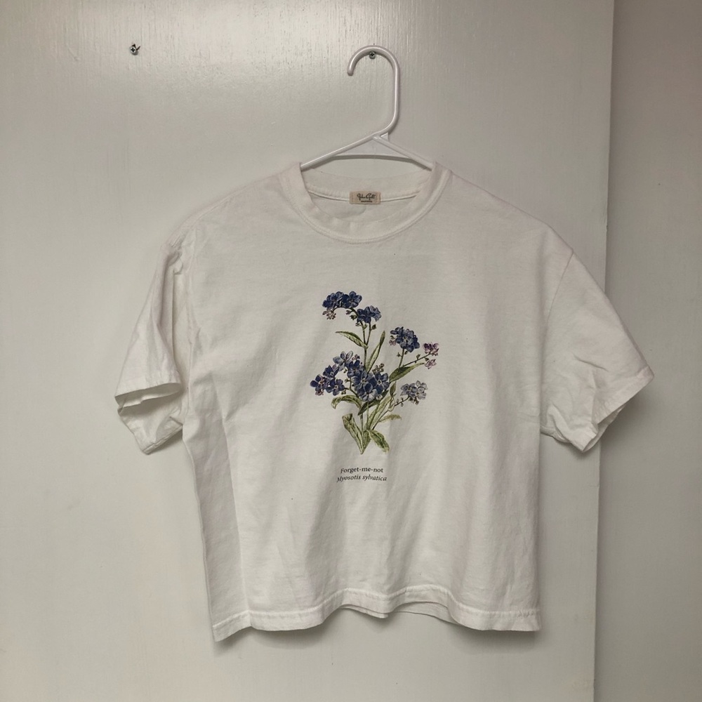 aleena forget me not top- brandy melville